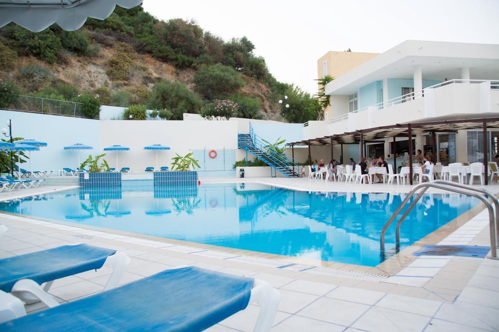 Iris Hotel Афанду Екстер'єр фото