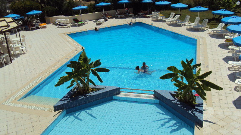 Iris Hotel Афанду Екстер'єр фото